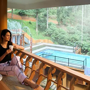 3* Resort Peter's Coffee Creek Nature